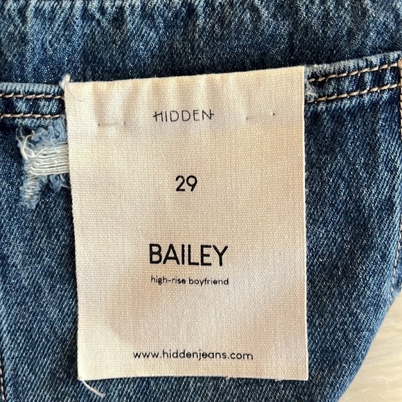 NWT Hidden Bailey High Rise Boyfriend Jeans Distressed PATCHED Jeans 29 - Picture 4 of 11